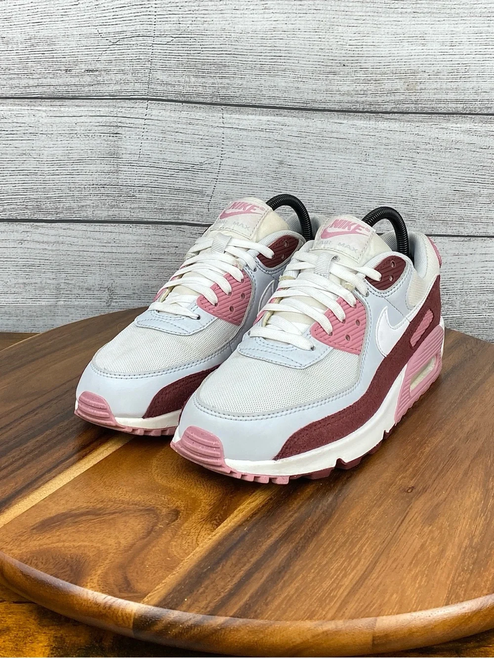Nike Air Max 90 SE Neapolitan Red Pink Shoes HM9451-600 Women’s Sneaker Size 8.5